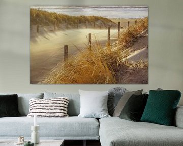 Plage, mer et soleil par un soir d'orage ! sur Dirk van Egmond