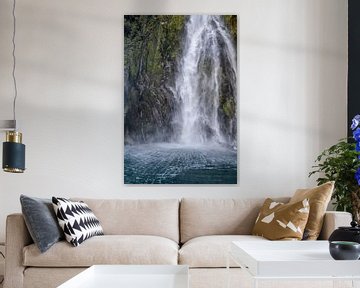 Waterval in Milford Sound, Nieuw-Zeeland van Christian Müringer