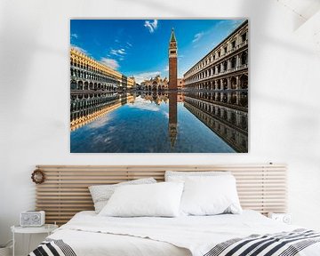 Die Piazza San Marco in Venedig von Michael Abid