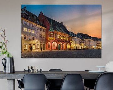 Sonnenuntergang auf dem Münsterplatz in Freiburg von Michael Abid