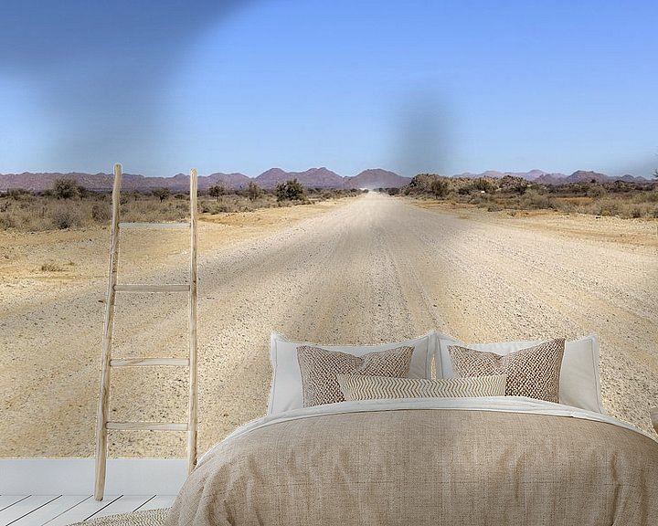 Sfeerimpressie behang: Woestijnpad in Namibië van Achim Prill