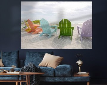 Gekleurde stoelen op het strand | Florida | Strand Fotografie | Zomergevoel van Mirjam Broekhof