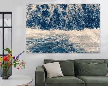Mooie blauwe verpletterende golven met koele waterplons van Andreea Eva Herczegh