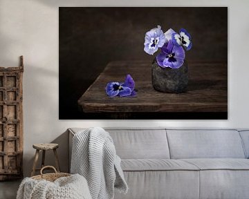 Nature morte avec des violettes sur Silvia Thiel