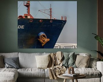 Zeeman op de boeg van een tanker in de haven Rotterdam. van scheepskijkerhavenfotografie