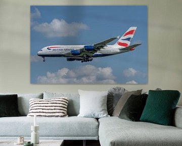 British Airways Airbus A380 gaat landen op Londen Heathrow Airport. van Jaap van den Berg