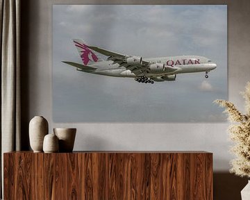 Landende Qatar Airways Airbus A380 passagiersvliegtuig.