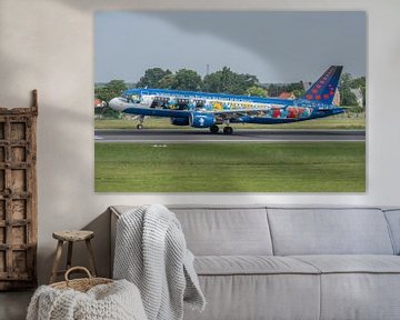Fraai beschilderde Airbus A320 van Brussels Airlines (registratie OO-SND, thema van de beschildering van Jaap van den Berg