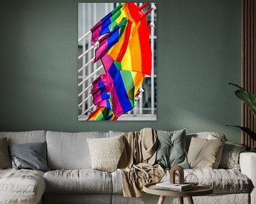 Regenbogenfahnen 2 von Frans Blok