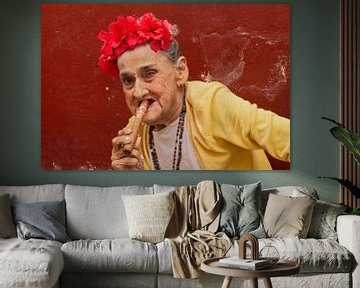 Kubanische Frau mit Zigarre von arte factum berlin
