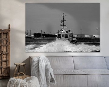 Loodstender Lucida in actie op de Maasvlakte. van scheepskijkerhavenfotografie