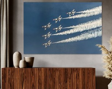 De Thunderbirds van de U.S. Air Force in een mooie formatie van 6 vliegtuigen tijdens de Aviation Na van Jaap van den Berg