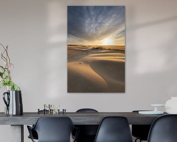 Zonsondergang op het strand van Zeeland van Peter Haastrecht, van