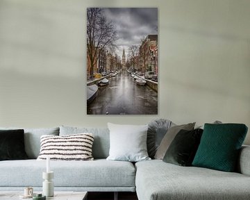 Groenburgwal met de Zuiderkerk in Amsterdam in de winter.