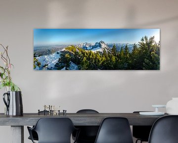 Panorama am Breitenberg über das Ostallgäu, Pfronten und die Tannheimer Berge von Leo Schindzielorz