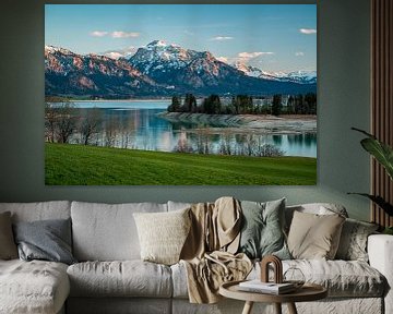 Sonnenuntergang über dem Forggensee mit Blick auf den Säuling und das schloss Neuschwanstein von Leo Schindzielorz