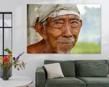 portret oude man, Bali, Indonesie van Jan Fritz