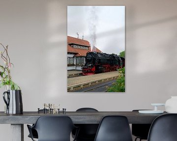 Stoomlocomotief van de Brockenbahn in het station van de stad Wernigerode in Duitsland van Heiko Kueverling