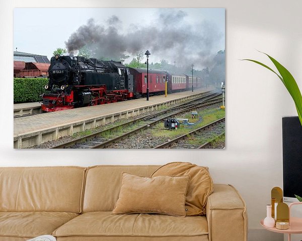 Locomotive à vapeur de la Brockenbahn dans la gare de la ville de Wernigerode en Allemagne