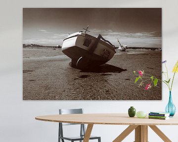 Boat on the beach by Youri Mahieu