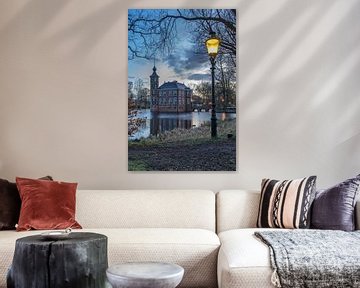 Kasteel Bouvigne in Breda met lantaarnpaal tijdens zonsopgang