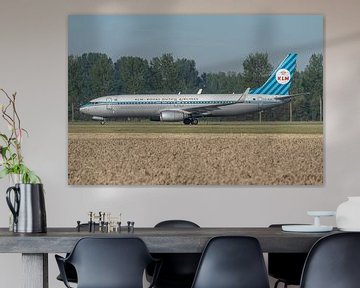 Presque à la porte ! PH-BXA, un Boeing 737-800 de KLM en route vers le terminal après avoir atterri  sur Jaap van den Berg