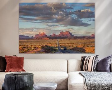 Weg door het landschap van Monument Valley in Arizona, Verenigde Staten van Amerika