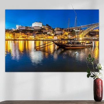 Porto am Abend von Peter Schickert
