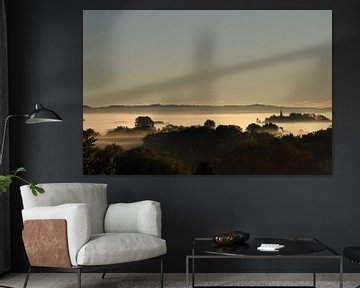 Zonsopgang en mist boven Vilmnitz, Putbus, Rügen van GH Foto & Artdesign
