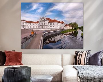 Vue du château baroque d'Oranienburg sur la rivière Havel sur Animaflora PicsStock