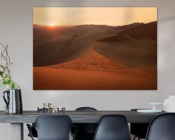 Zonsopkomst Dune 45, Namibië van Kelly Baetsen