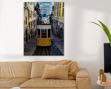 Straßenbahn in Lissabon, Portugal von Nynke Altenburg