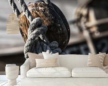 Houten scheepskatrol van Anouschka Hendriks