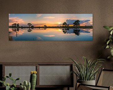 Panorama van een zonsondergang in Nationaal Park het Dwingelderveld van Henk Meijer Photography