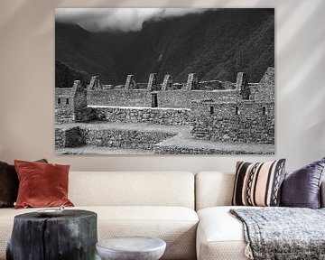 Macu Picchu in Schwarz und Weiß von Yvonne Smits