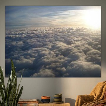 Vliegen boven de wolken