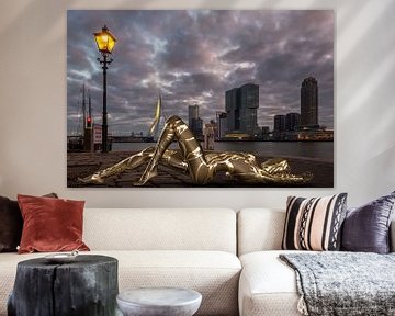 Eine goldene Bodyscape in einer goldenen Cityscape von Arjen Roos