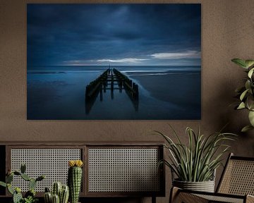 Beach during blue hour by Gerben van Buiten