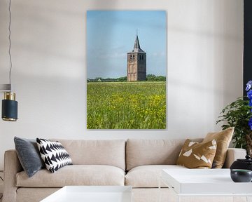 Zicht op de Ouder Toren van Winssen vanuit de uiterwaarden