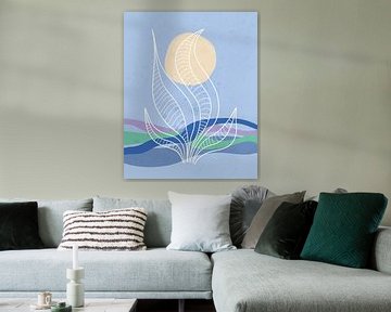 Blauwe golven met een zon en een abstracte zee plant van Tanja Udelhofen