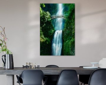 Waterval met brug over Multnomah Falls in Oregon / USA. van Voss Fine Art Fotografie