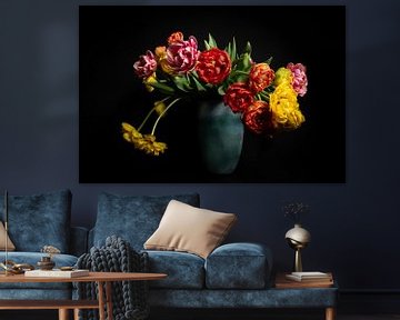 Moderne versie van klassiek tulpen bloemenstuk van Erik Dukker