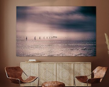 Strand van Cuxhaven aan de Duitse Noordzeekust.  Foto bij laag water met baken en golfbreker van Jakob Baranowski - Photography - Video - Photoshop