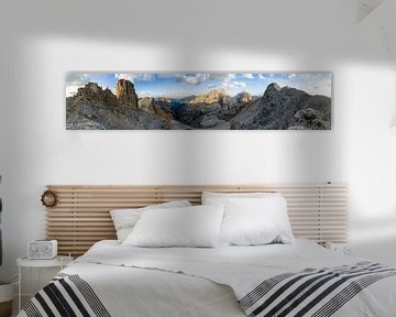 Panoramaausblick in den Dolomiten von Leo Schindzielorz