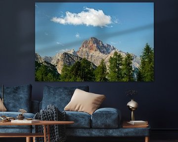 De fascinerende berg Hohe Gaisl met zijn kleuren en massieve bergwand van Leo Schindzielorz