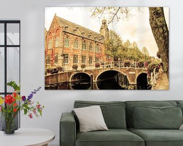 Nonnenbrug met Academiegebouw Leiden Nederland Oud van Hendrik-Jan Kornelis