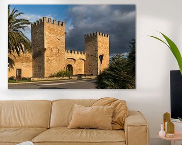 Stadsmuur van Alcudia, Mallorca van Peter Schickert