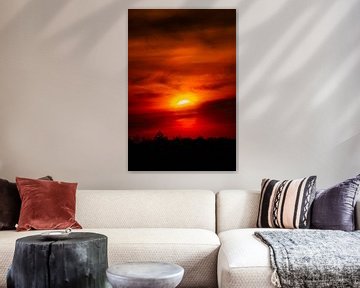 Dieprode zonsopgang met zonnebol van Martin Steiner