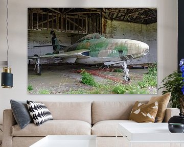 Vergane glorie in een oude vervallen Duitse hangar: een Republic RF-84F Thunderflash fotoverkenne van Jaap van den Berg