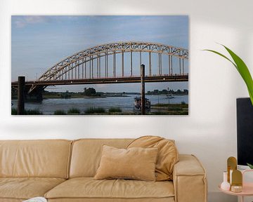 Waalbrug, Nijmegen, Nederland van themovingcloudsphotography